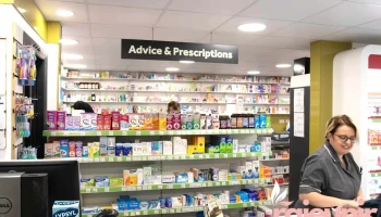 Carlton Pharmacy - Burton-On-Trent De13 0Uw