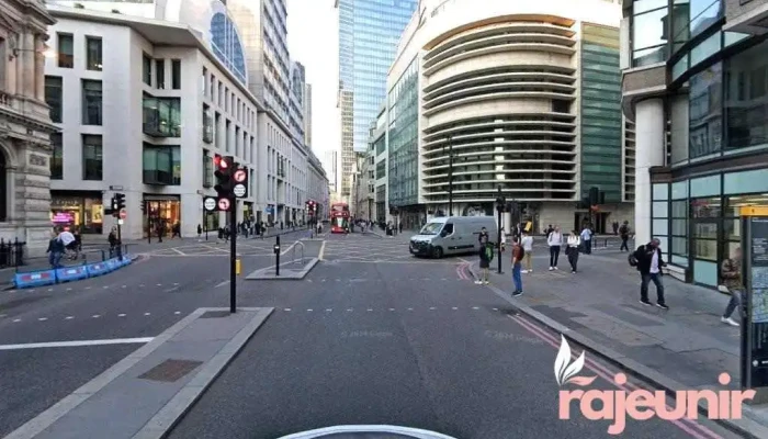 Boots Pharmacy - London Ec3V 0Hr