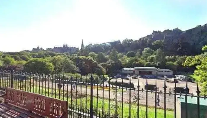 Boots -  Street View 360deg - Edinburgh