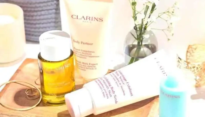 Clarins Boots Ayr -  By Owner - Ayr