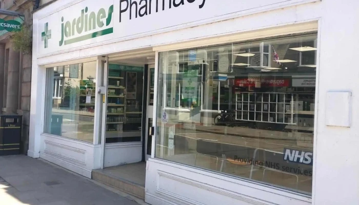 Jardines Pharmacy - Towcester High Street - Towcester Nn12 6Bt