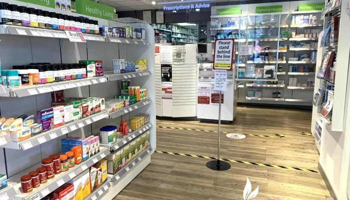 Kamsons Pharmacy - Warlingham Cr6 9Na