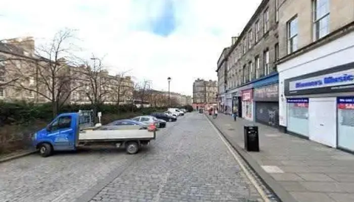 Lindsay Gilmour Pharmacy Elm Row Street View 360deg - Edinburgh