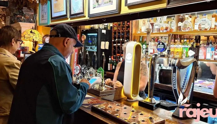 The Five Bells - 17 High St